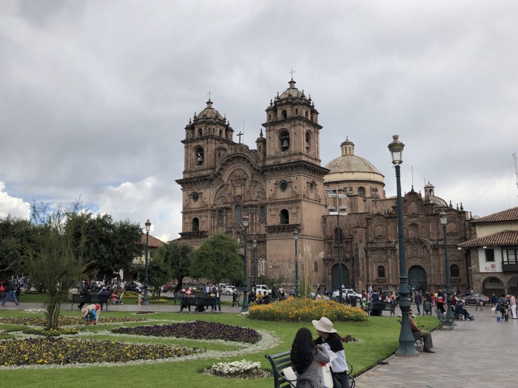 ペルー、旅行記、レインボーマウンテン、クスコ、アルマス広場、教会